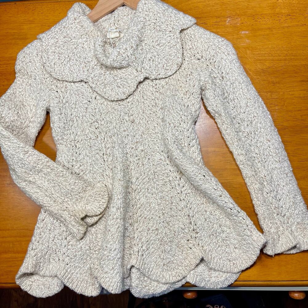 Vintage Anthropologie Yellow Bird Cream Scalloped Knit Metallic Peplum Sweater M